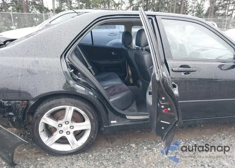 2001 Lexus Is 300 из США, поврежденный, VIN JTHBD182410031812